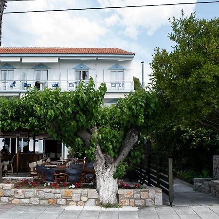Mirtia Hotel เปฟกี ภายนอก รูปภาพ