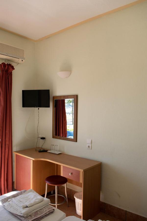 Mirtia Hotel เปฟกี ภายนอก รูปภาพ