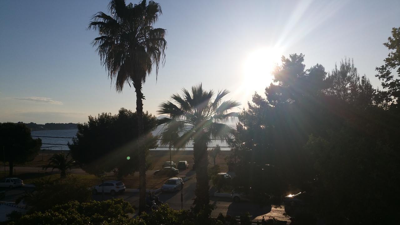 Mirtia Hotel เปฟกี ภายนอก รูปภาพ